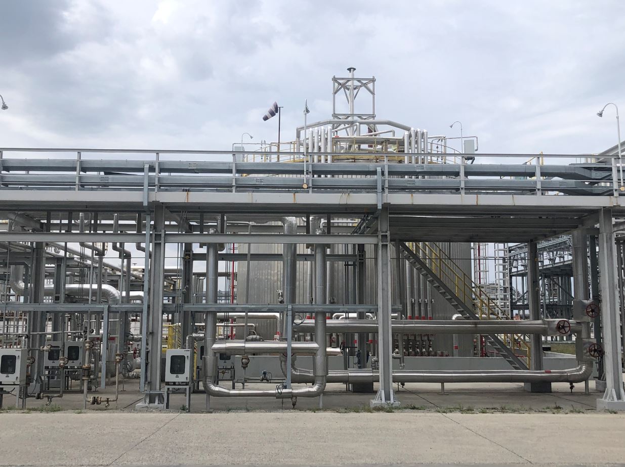 پاۆلودار مۇناي-حيميا زاۋىتى Jet A-1 اۆياتسيالىق كەروسين وندىرەتىن بولادى