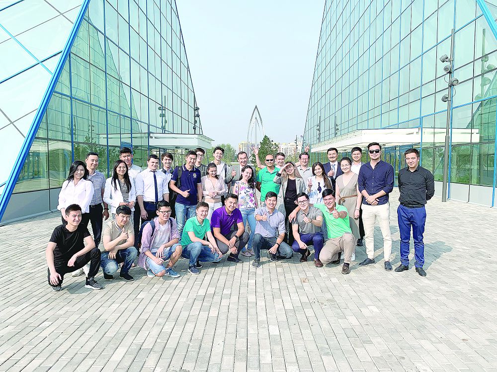 اقىلدى جۇيە: قازاقستاننان ستيۆ دجوبس قاشان شىعادى؟