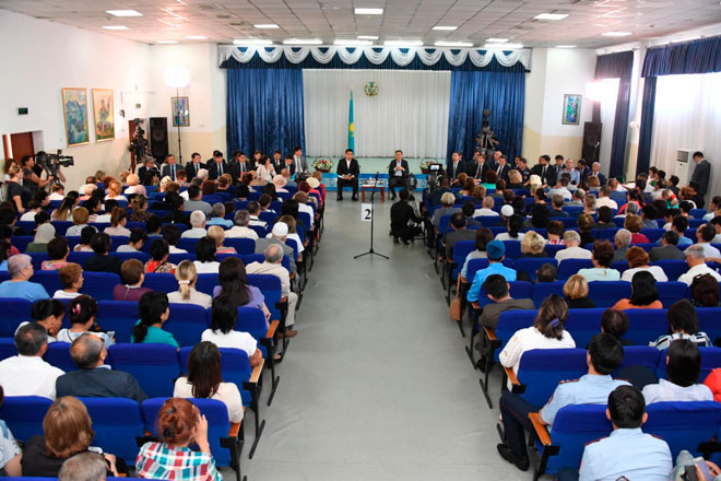 ب. ساعىنتاەۆ قالانى دامىتۋ جوسپارىمەن ءبولىستى