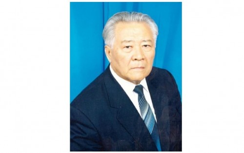 ادال ەڭبەك ابىروي بيىگىنە كوتەرەدى