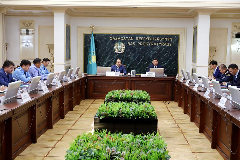 قاج مەكەمەلەرىندەگى  زاڭدىلىق جايى قارالدى