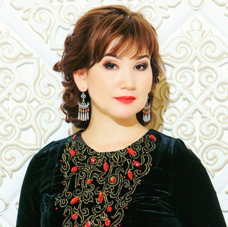 ونەر اكەنىڭ قانىمەن, انانىڭ سۇتىمەن داريدى