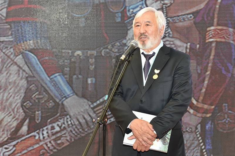 قاليولا احمەتجاننىڭ «ۋاقىتقا ساياحات» اتتى كورمەسى اشىلدى