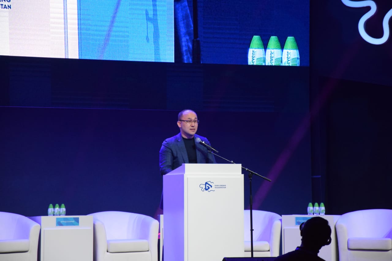 داۋرەن اباەۆ