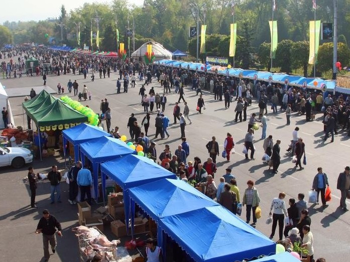 جارمەڭكە جەكسەنبىدە دە جالعاسا بەرەدى