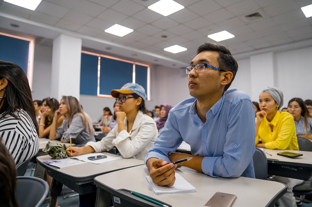 الماتىدا جوعارى سىنىپ وقۋشىلارى ءوز جولىن تاڭدادى