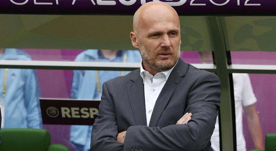 فۋتبول: باس باپكەر ءوز تاڭداۋىن جاسادى