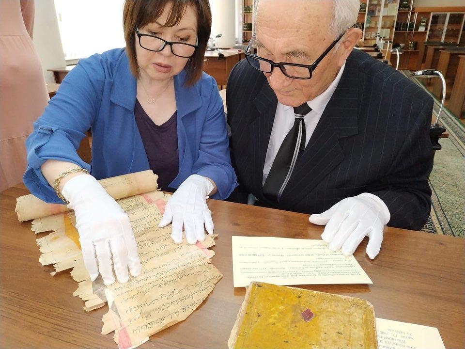 قىرىق مارتە باسىلعان كىتاپ