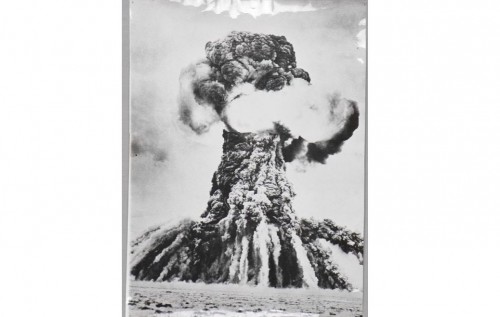 الەمگە بەيبىتشىلىك نۇرىن شاشقان