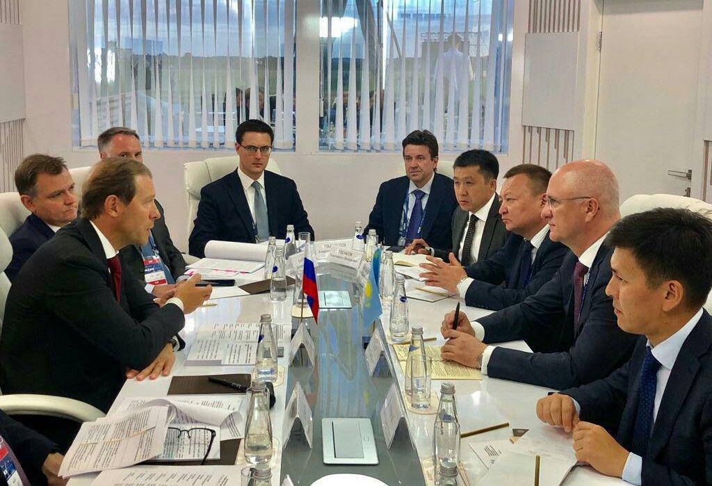 الماتى اۆياجوندەۋ زاۋىتى «مي» تىكۇشاقتارىن قۇراستىرادى