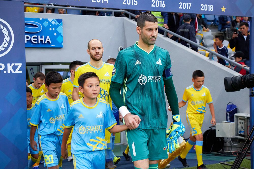 باتە – «استانا»: قاي كوماندا توپتىق كەزەڭگە شىعادى؟