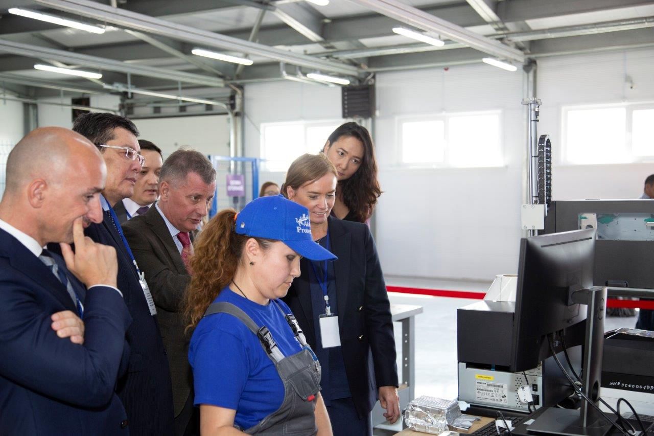 جەرگىلىكتى كادرلار ونىمگە جەتە ءمان بەرۋدە