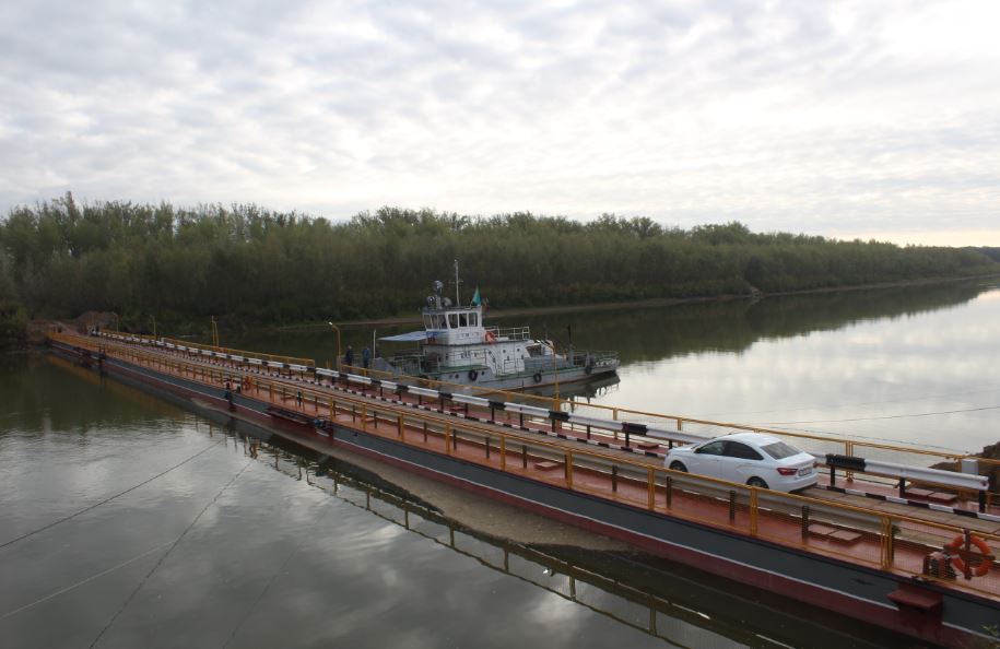 جايىققا قالقىما كوپىر سالىندى