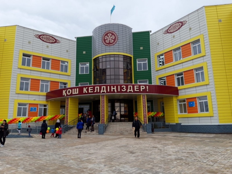 قاراعاندىدا جاڭا مەكتەپ پايدالانۋعا بەرىلدى
