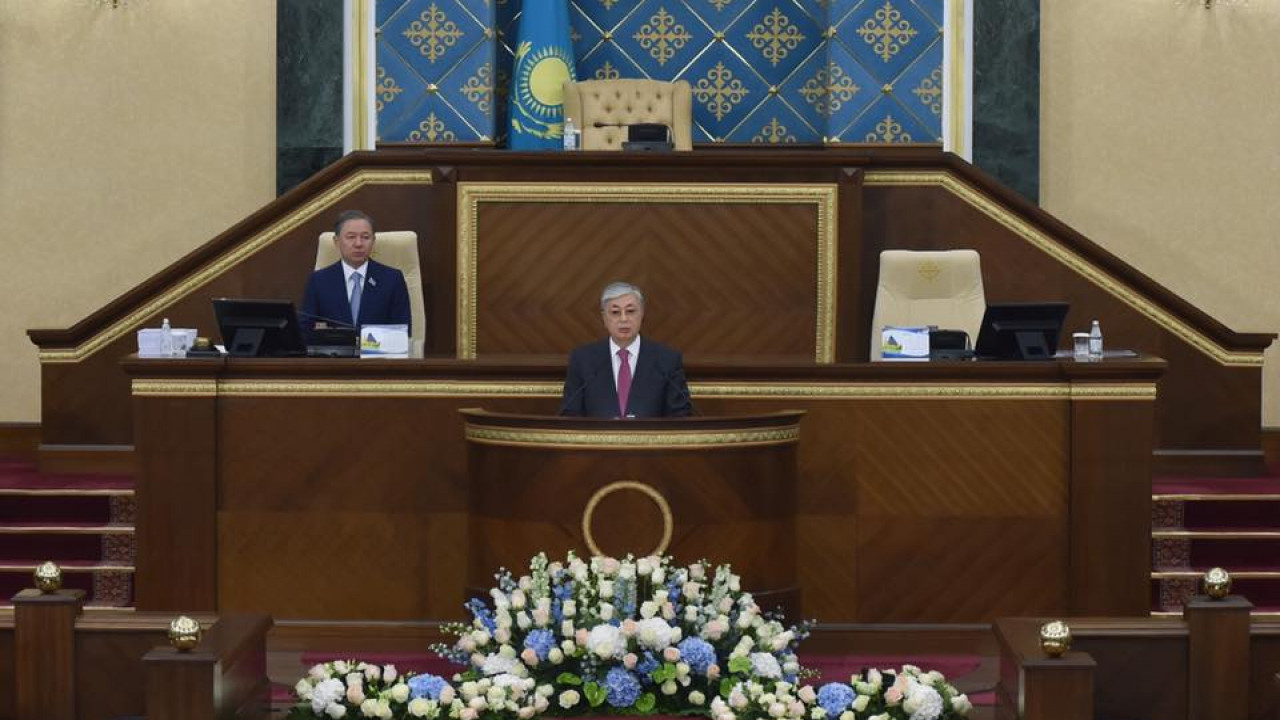 نەگىزگى لەيتموتيۆ  – حالىق ۇنىنە قۇلاق اساتىن مەملەكەت قالىپتاستىرۋ