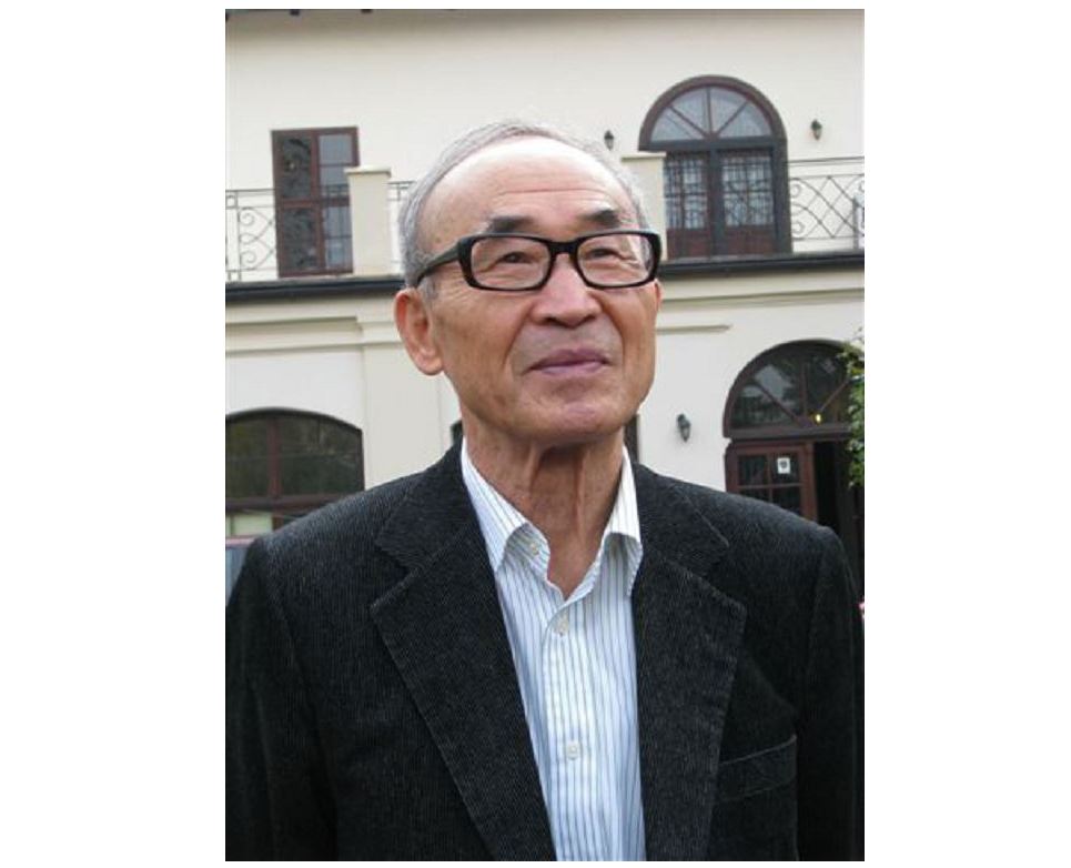 تانىس بولىڭىز: ازيا اقتاڭگەرلەرى