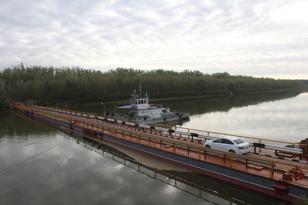 جايىققا قالقىما كوپىر سالىندى