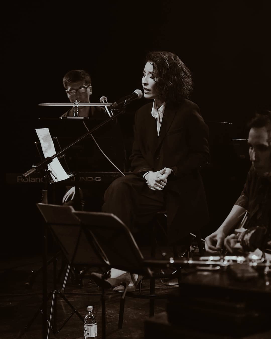 اقىن ماقپال جۇماباي لوندوندا جەكە كونتسەرتىن وتكىزەدى