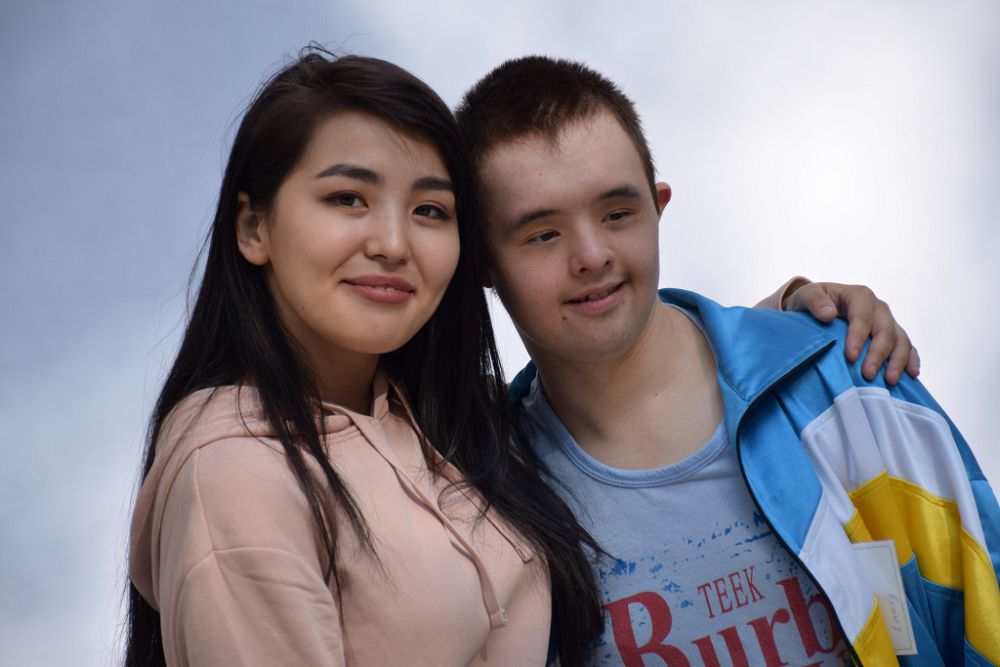 مۇمكىندىكتەر مەكەنىندە مۇمكىندىك مول