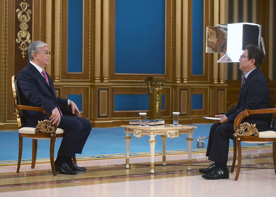 قازاقستان پرەزيدەنتى قىتايدىڭ CCTV تەلەارناسىنا سۇحبات بەردى