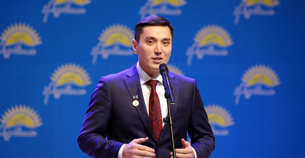 نۇرلان ءالىمجانوۆ ءماجىلىس دەپۋتاتى رەتىندە انت بەردى