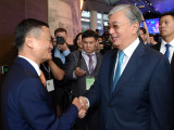 قاسىم-جومارت توقاەۆ «Alibaba Group» كومپانياسىنىڭ نەگىزىن قالاۋشى دجەك مامەن كەزدەستى