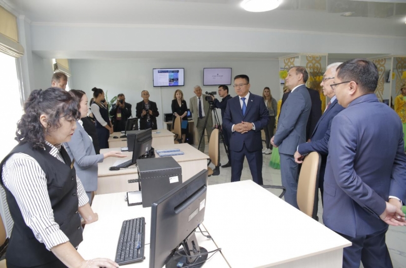 بالقاش قالالىق سوتىندا فرونت-كەڭسە اشىلدى