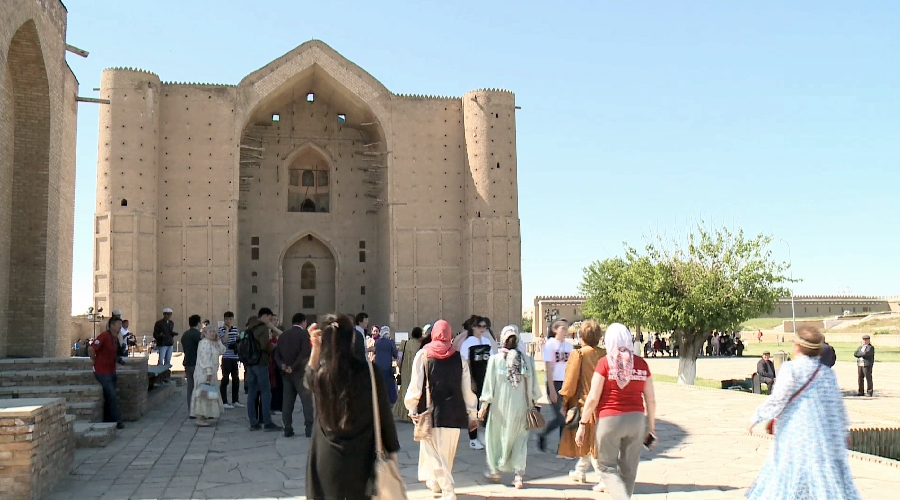 جاڭا تۋريستىك باعىتتار ءتۇزىلدى