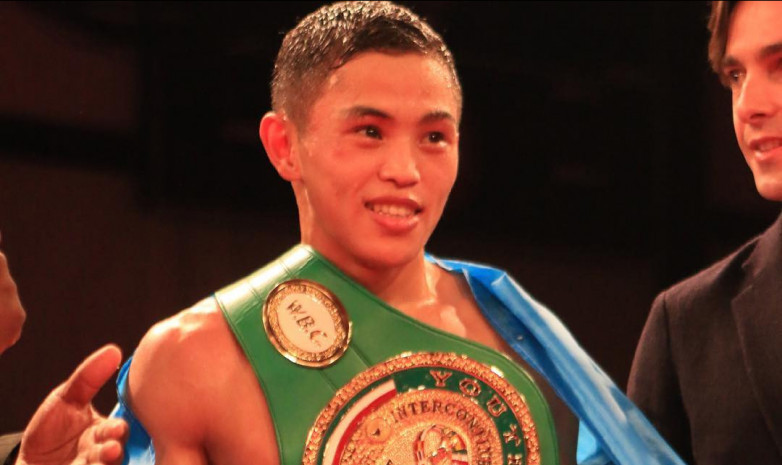 قازاقستاندىق بوكسشى امەريكالىق سپورتشىنى نوكاۋتقا ءتۇسىردى