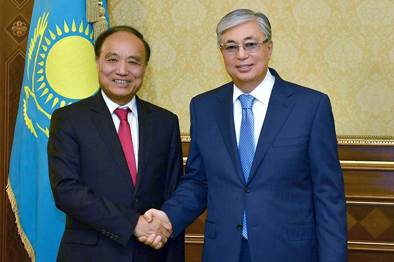 پرەزيدەنت حالىقارالىق ەلەكتر بايلانىسى وداعىنىڭ باس حاتشىسى چجاو ءحوۋليندى قابىلدادى