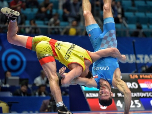 مەيرامبەك ايناعۇلوۆ پەن اسحات دىلمۇحامەدوۆ وليمپيادا جولداماسىن يەلەندى