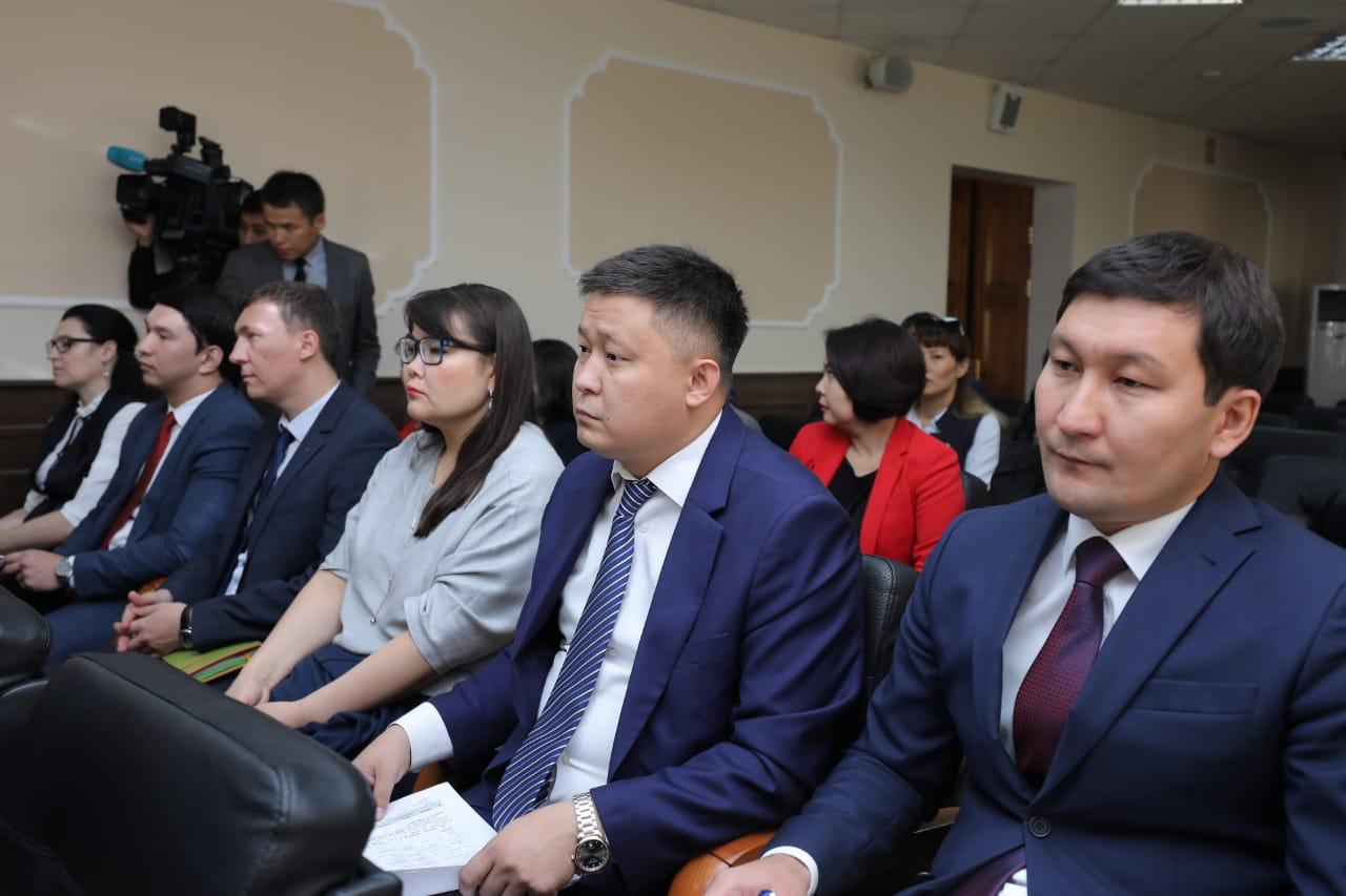 اقتوبەدە قاراپايىم زاتتار ەكونوميكاسىن دامىتۋ ماسەلەلەرى قارالدى