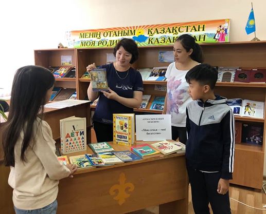 الماتىدا كرىلوۆ كىتاپحاناسىندا جاس وقىرماندارمەن كەزدەسۋ ءوتتى