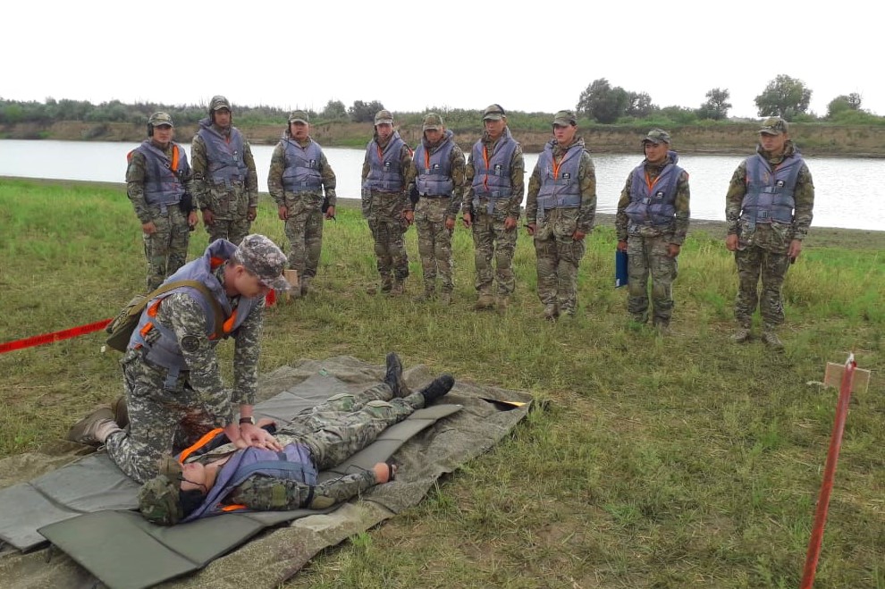 قارۋلى كۇشتەردىڭ «اسكەري جۇزگىشتەرى» ماشىقتىلىقتارىن لاگەرلىك جيىنداردا ارتتىرۋدا