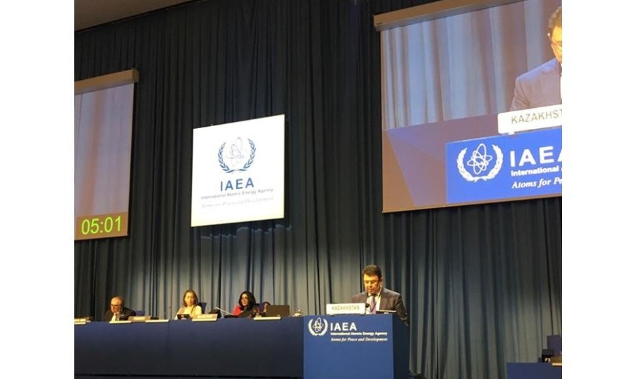 ق. بوزىمباەۆ ۆەنادا بىرقاتار كەزدەسۋ وتكىزدى