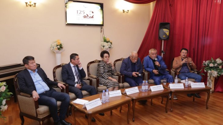 قاراعاندىدا «ساكەن» كىتابىنىڭ تۇساۋكەسەر ءراسىمى ءوتتى