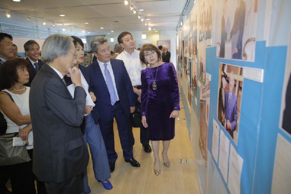 يادرولىق قارۋسىز  الەمگە جول