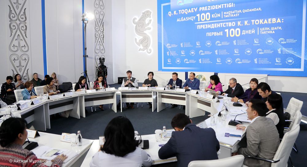 تۇراقتىلىق, دەموكراتيا جانە وزگەرىستەر