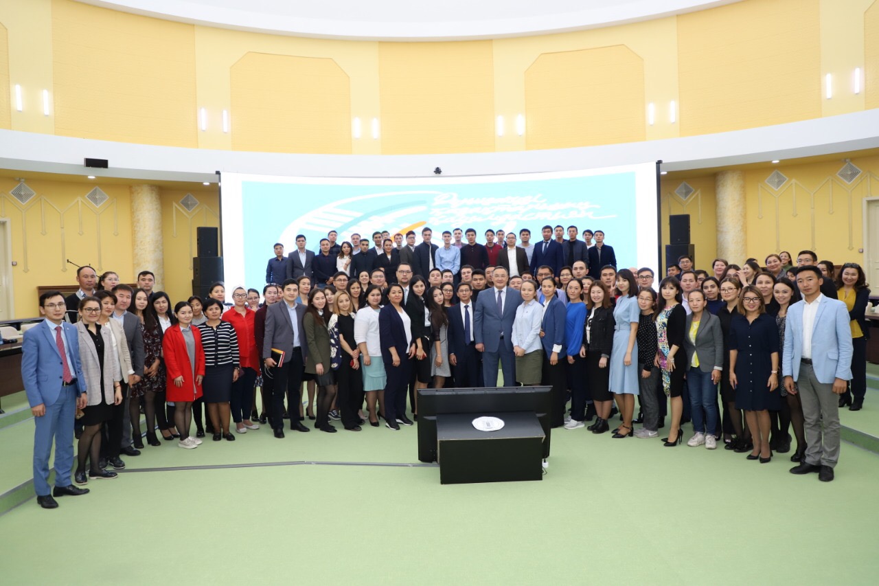 نۇرتاس وڭداسىنوۆ تۋرالى دەرەكتى ءفيلمنىڭ تۇساۋكەسەرى ءوتتى ​