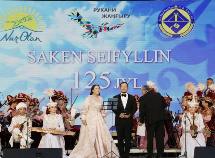 قاراعاندىدا ساكەن تويىنا ارنالعان كونتسەرت ءوتتى