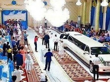 وزبەكستان توي وتكىزۋ ەرەجەلەرىن بەكىتەتىن زاڭ قابىلدادى...