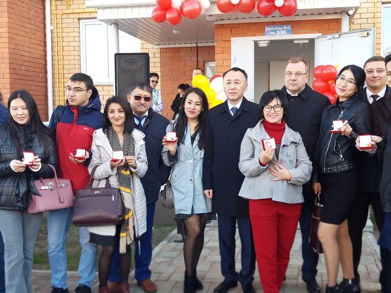 ليساكوۆتىقتار العاش رەت جاڭا ۇيگە كىردى