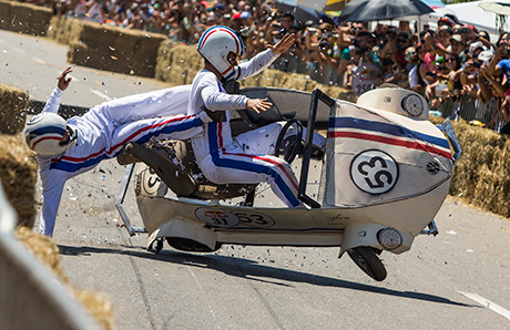 الماتىدا قولدان قۇراستىرىلعان كولىكتەردىڭ جارىسى ءوتتى