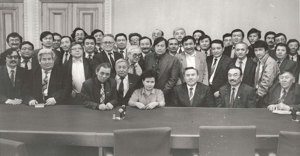 جۇرەكجۇتقان رەداكتور نەمەسە «سوتسياليستىكتەن» قالاي قۇتىلدىق؟