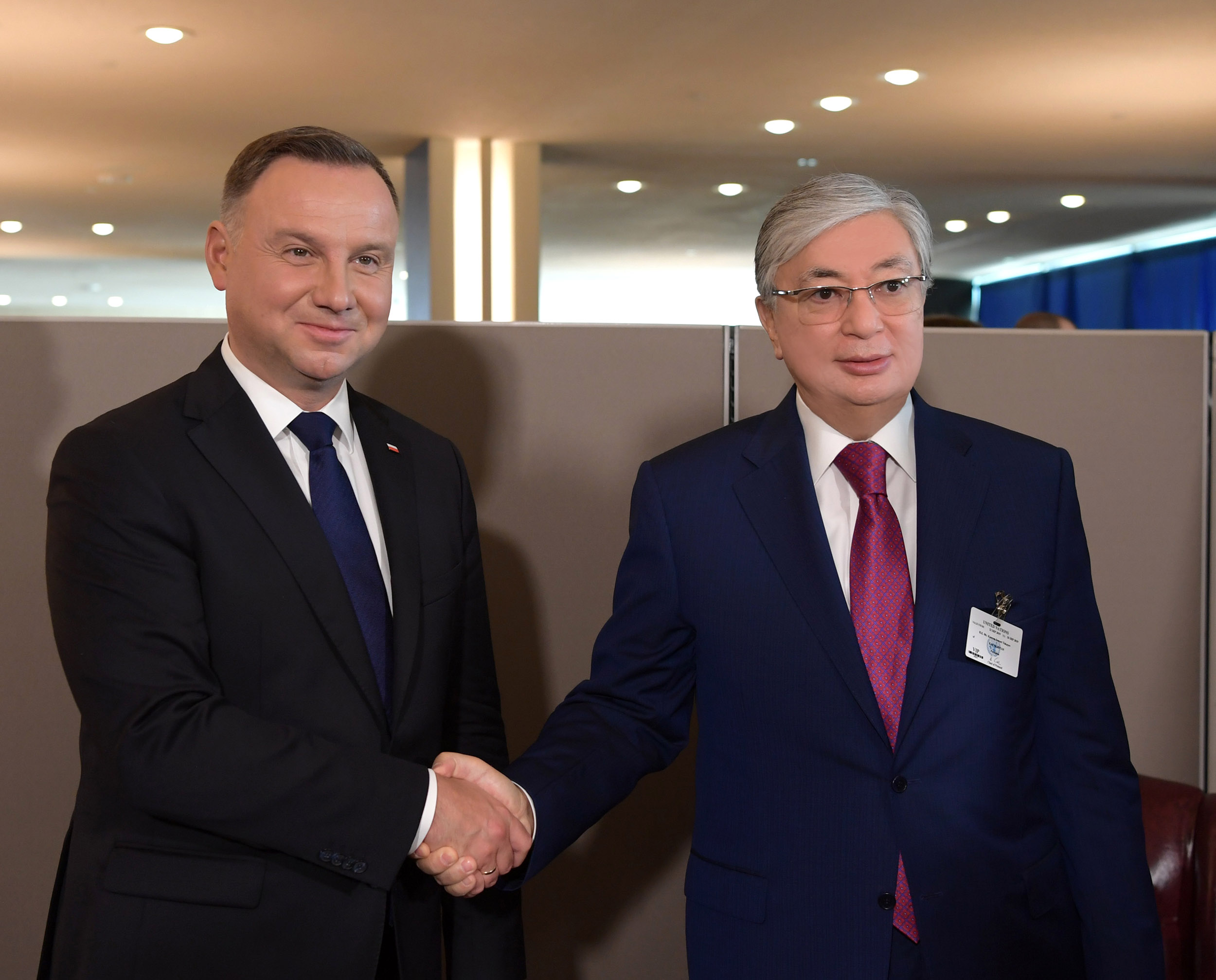 قاسىم-جومارت توقاەۆ پولشا پرەزيدەنتى اندجەي دۋدامەن كەلىسسوز جۇرگىزدى