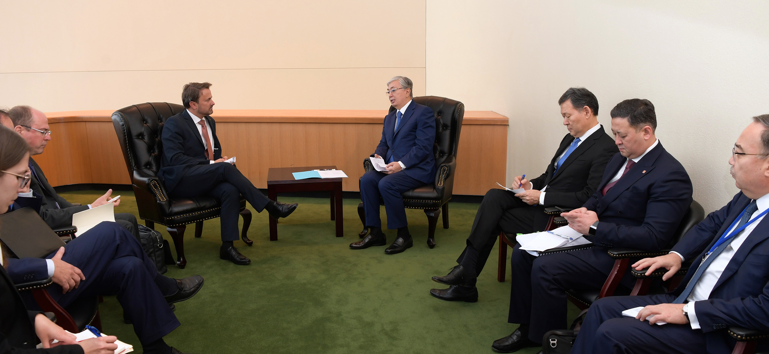 ەل جەتىستىكتەرى ەرەكشە اتالدى