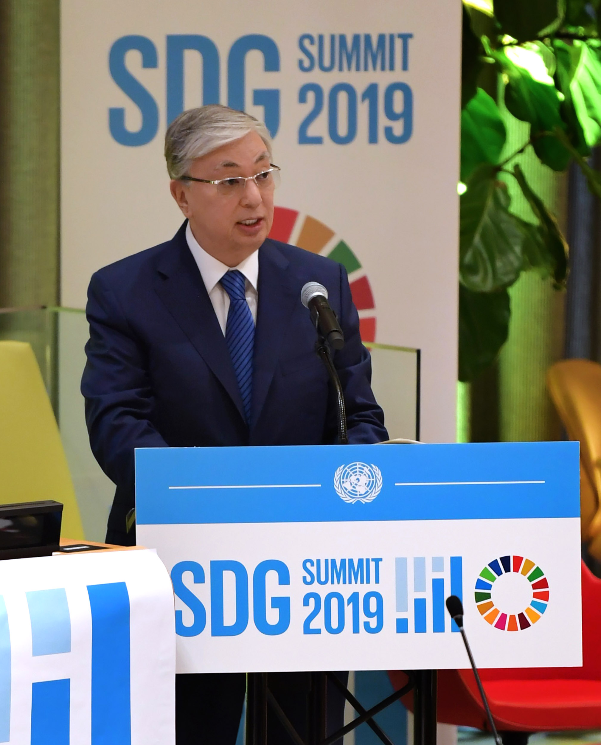 ورنىقتى دامۋ ماقساتتارى ادامزاتقا جارقىن بولاشاققا قول جەتكىزۋدە ناقتى جول كارتاسىن ۇسىنادى