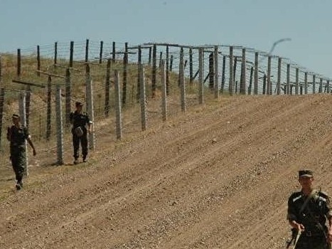 شەكارا بۇزعان ەكى وزبەك ازاماتى ۇستالدى