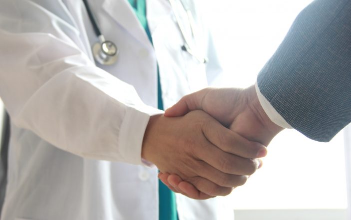 دارىگەردى قاي كەزدە ۇيگە شاقىرا الاسىز