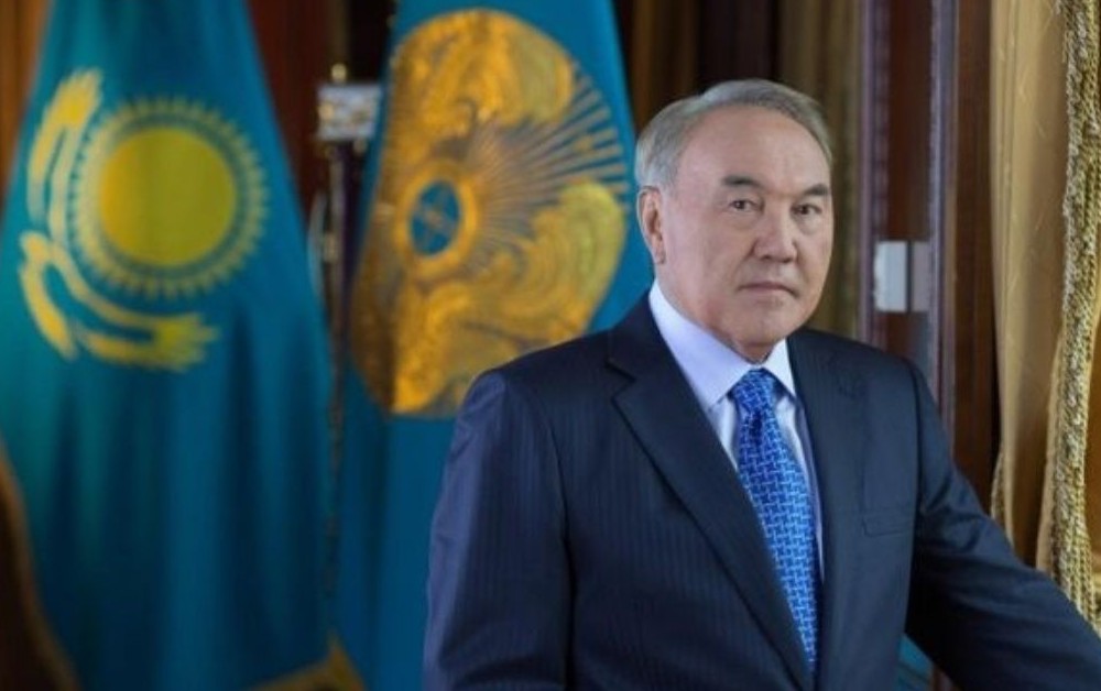 ەلباسى فرانتسيا ەكس-پرەزيدەنتىنىڭ قايتىس بولۋىنا بايلانىستى كوڭىل ايتۋ جەدەلحاتىن جولدادى